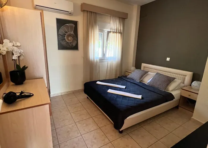 Deres Aparthotel Hanioti