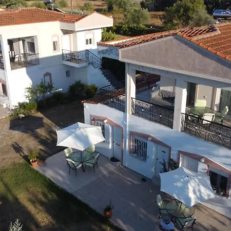 Deres Aparthotel Hanioti