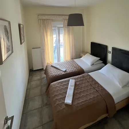 Aparthotel Deres Hanioti